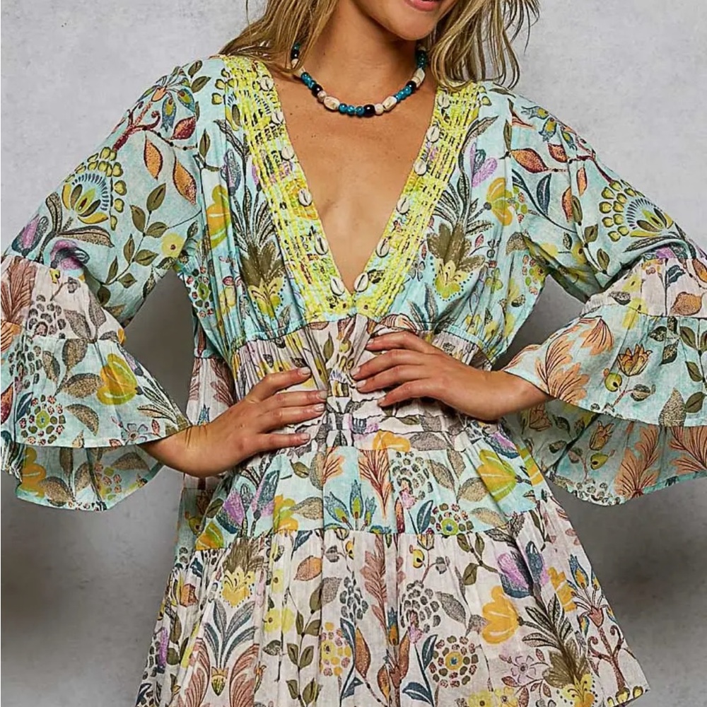 POL 3/4 length Sleeves Floral Shell-Trim Woven Dress in Blue and Yellow